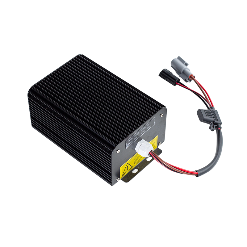 High Efficiency Stable Output IP65 Dustproof Oil Resistant DC80V Wide Input Forklift Vehicle DC-DC Voltage Step Down Module