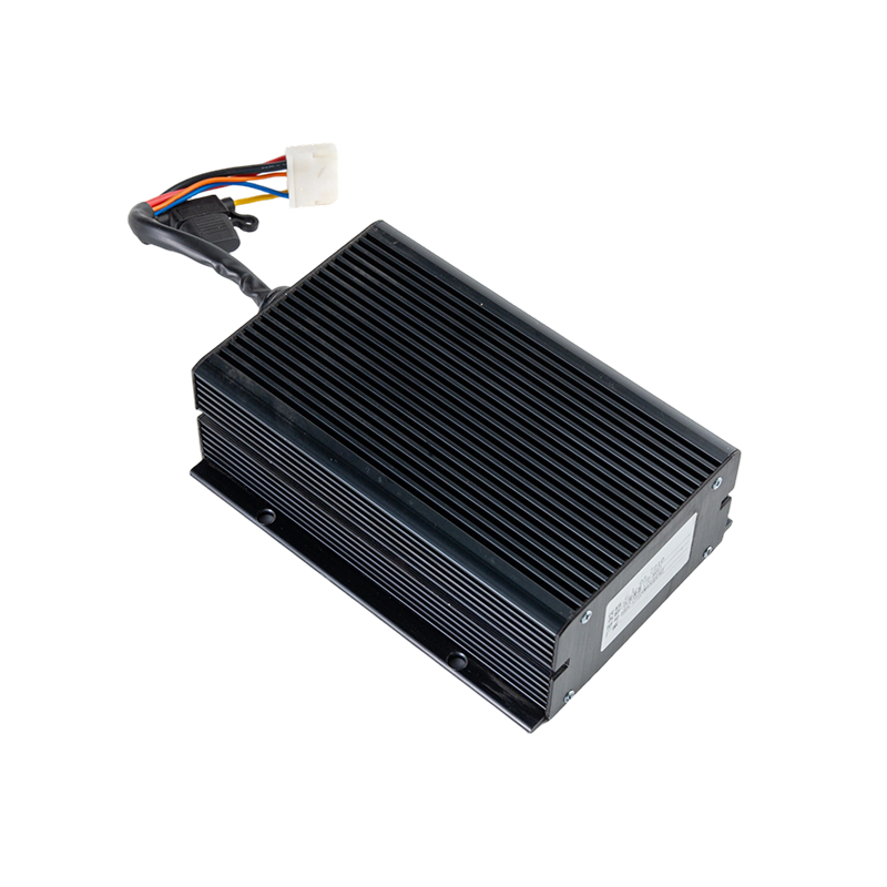 High Efficiency Stable Output IP65 Dustproof Oil Resistant DC48V Wide Input Forklift Vehicle DC-DC Voltage Step Down Module