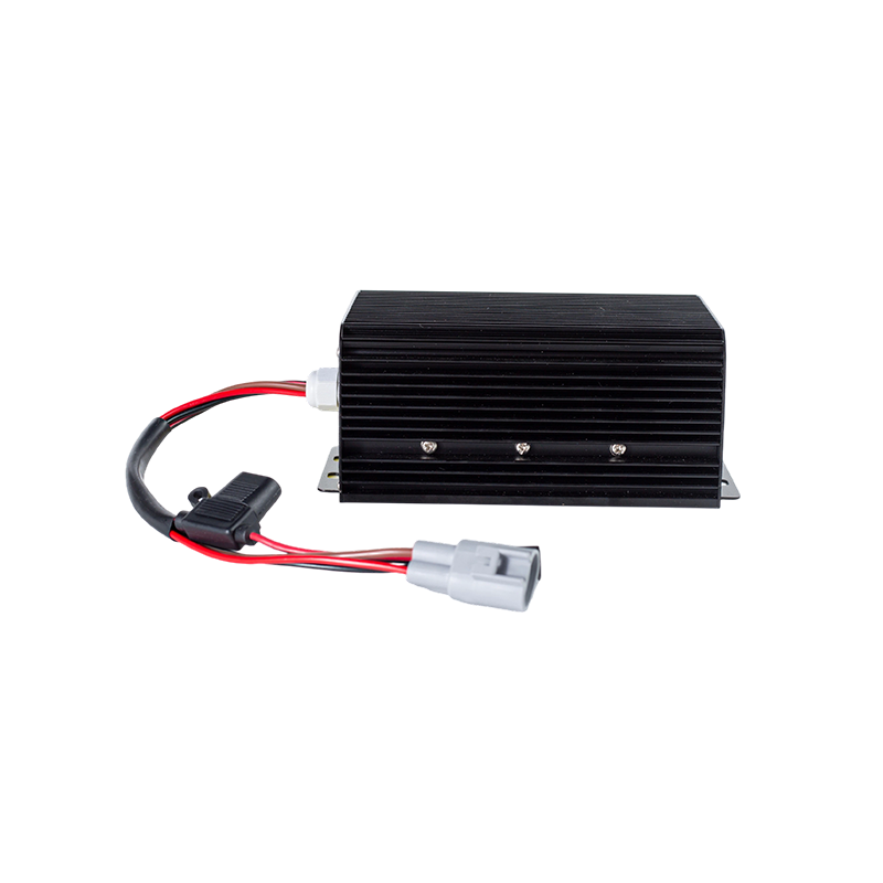 High Efficiency Stable Output IP65 Dustproof Oil Resistant DC80V Wide Input Forklift Vehicle DC-DC Voltage Step Down Module